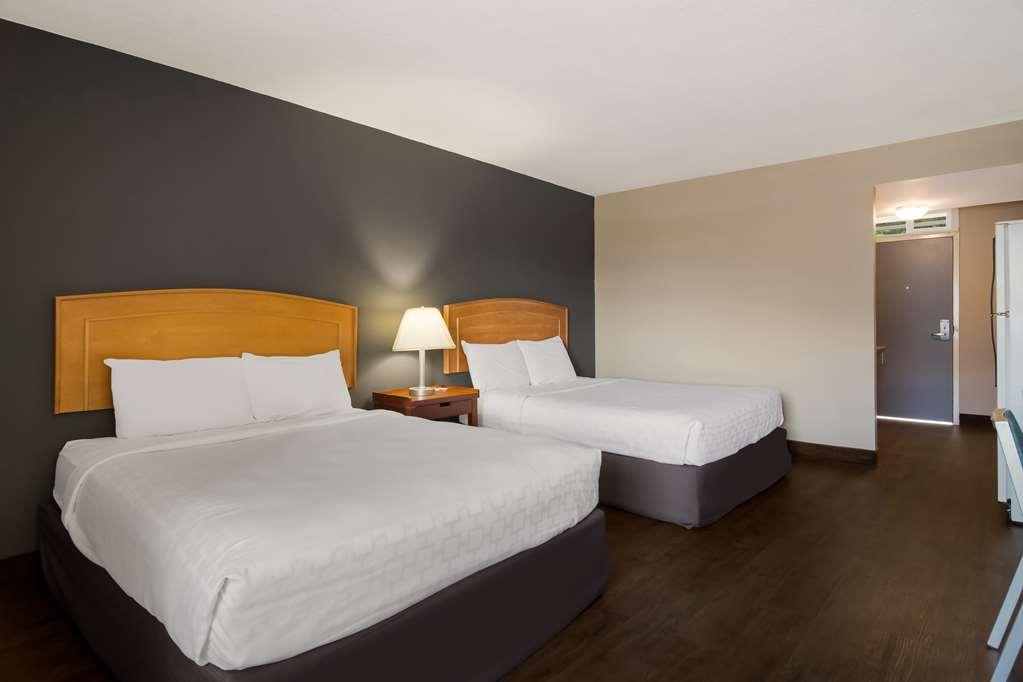 Canadas Best Value Inn & Suites Kamloops Kamer foto