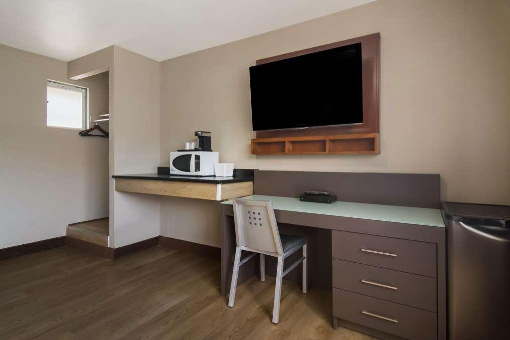 Canadas Best Value Inn & Suites Kamloops Kamer foto